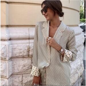 Zara Cream and Green Patterned Blouse